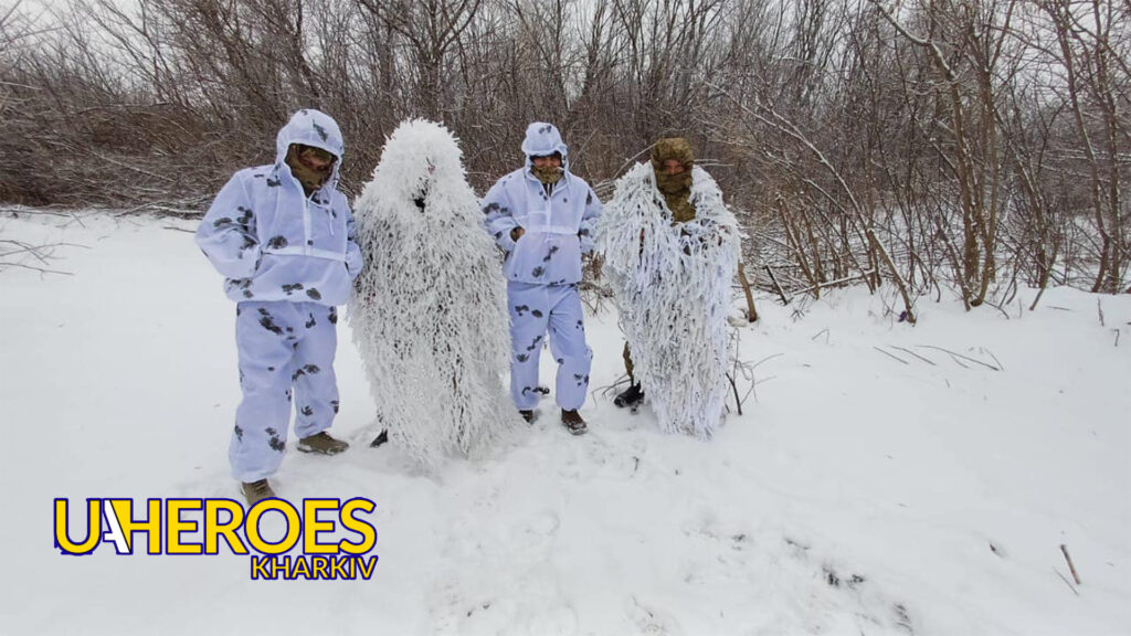 Передали на прохання наших хлопців необхідні засоби та маскувальні костюми, -