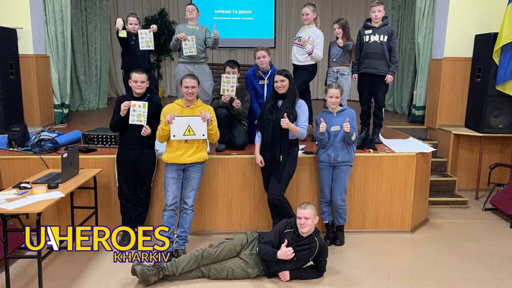 Важливість кібербезпеки: світлини з тренінгу у Молодіжному центрі High Hub