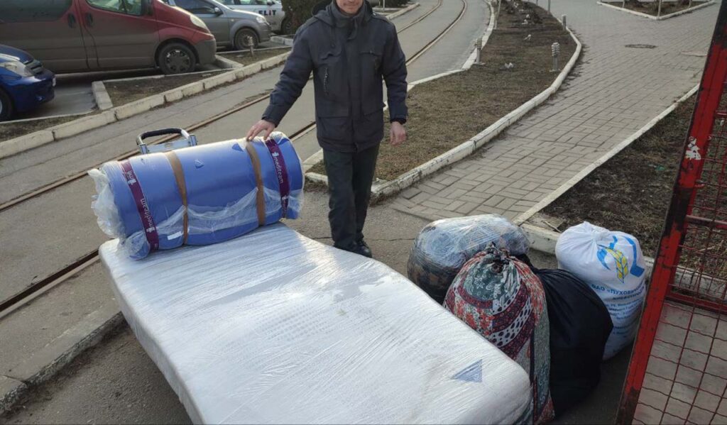 Волонтери БО “БФ “Гуманітарний хаб “Схід-Захід” передали допомогу військовим на Донецькому та Херсонському напрямках