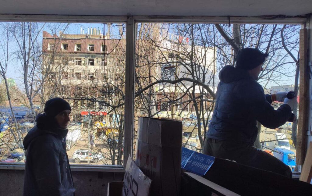 Група швидкого реагування: допомога жителям Чугуєва, - БО “БФ “Гуманітарний хаб “Схід-Захід”