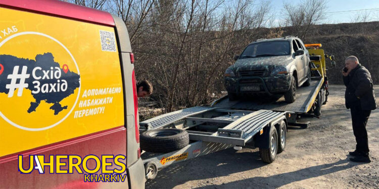 Харківські майстри дарують друге життя бойовій машині: спільна робота заради перемоги, - БО “БФ “Гуманітарний хаб “Схід-Захід”