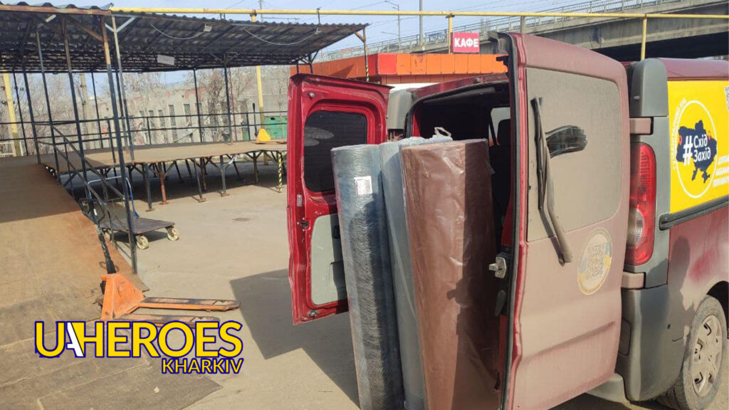 Отримали матеріали для плетіння маскувальних сіток, - БО “БФ “Гуманітарний хаб “Схід-Захід”