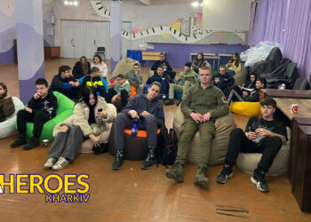 Захід з кар'єрного консультування в Молодіжному центрі High Hub: аналіз фільму та обговорення світу моди