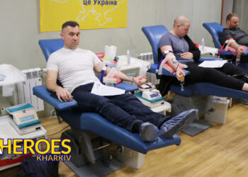 Колектив Харківської обласної служби зайнятості долучився до донації у Харківському обласному центрі крові.