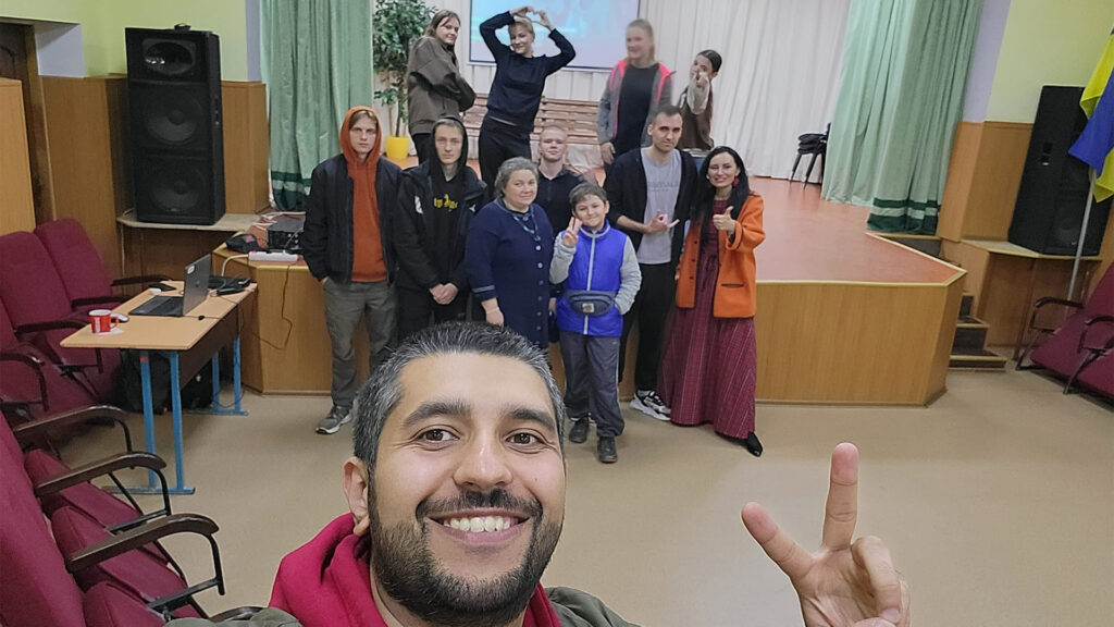 Відкрийте для себе світ інвестицій та англійської мови на захоплюючому заході в Покотилівці, - Волонтерський центр допомоги "Люботин SOS"