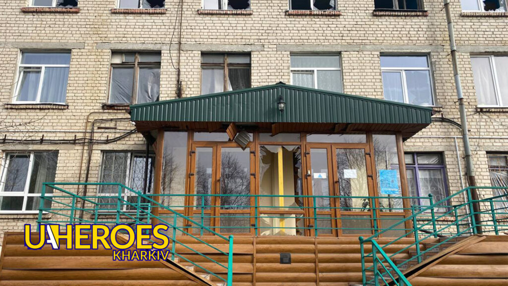 Волонтери БО “БФ “Гуманітарний хаб “Схід-Захід” та БФ “Світ та Україна” законсервували ще один пошкоджений будинок у Харкові