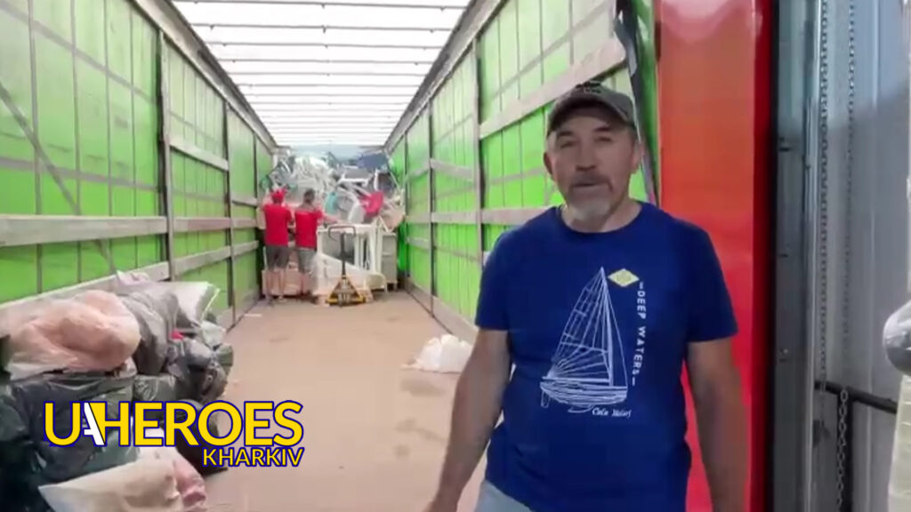 Щедра допомога з Франції: отримали фуру з медичним обладнанням для українських лікарень, - Волонтерський центр допомоги "Люботин SOS"