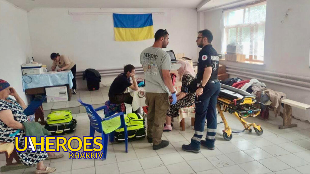 Відкриття ХАБу «Схід-Захід» у Старовірівці: парамедики з Європи проводять консультації