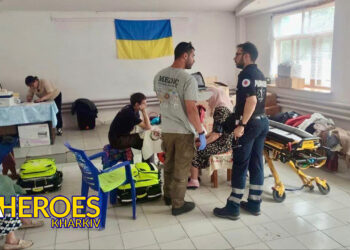 Відкриття ХАБу «Схід-Захід» у Старовірівці: парамедики з Європи проводять консультації