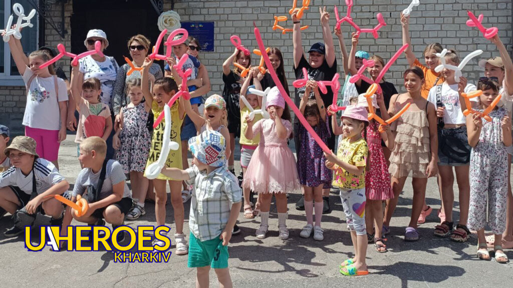 "Різнокольоровий світ": психологічний воркшоп для дітей та їхніх батьків у Бабаях, - ГО “Асоціація молодіжних лідерів України”