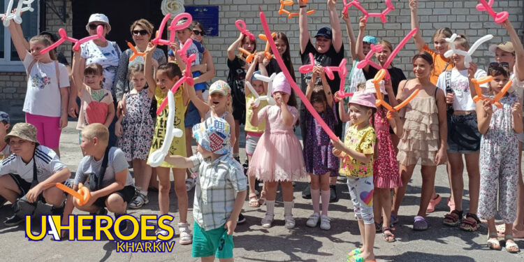 "Різнокольоровий світ": психологічний воркшоп для дітей та їхніх батьків у Бабаях, - ГО “Асоціація молодіжних лідерів України”