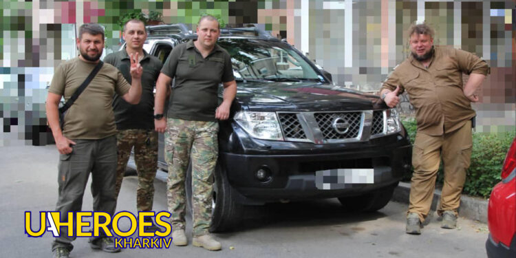 Волонтер Олег Абрамичев та Blue / Yellow for Ukraine: черговий пікап для бійців Нацгвардії на передовій