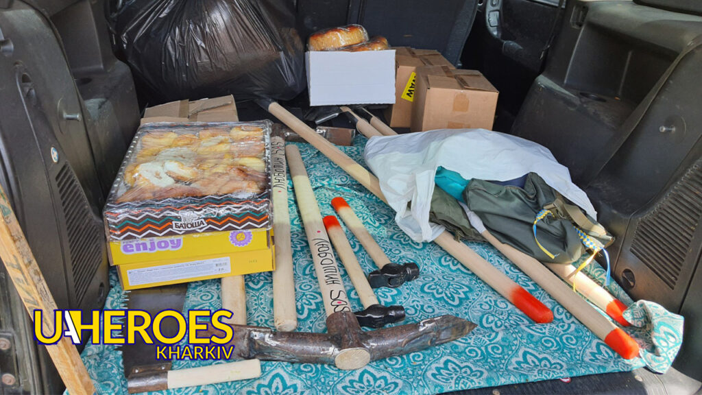 "ХУ… вам, а не Харків!": Золочів дякує всім, хто допомагає бійцям ЗСУ, - Волонтерський центр допомоги "Люботин SOS"