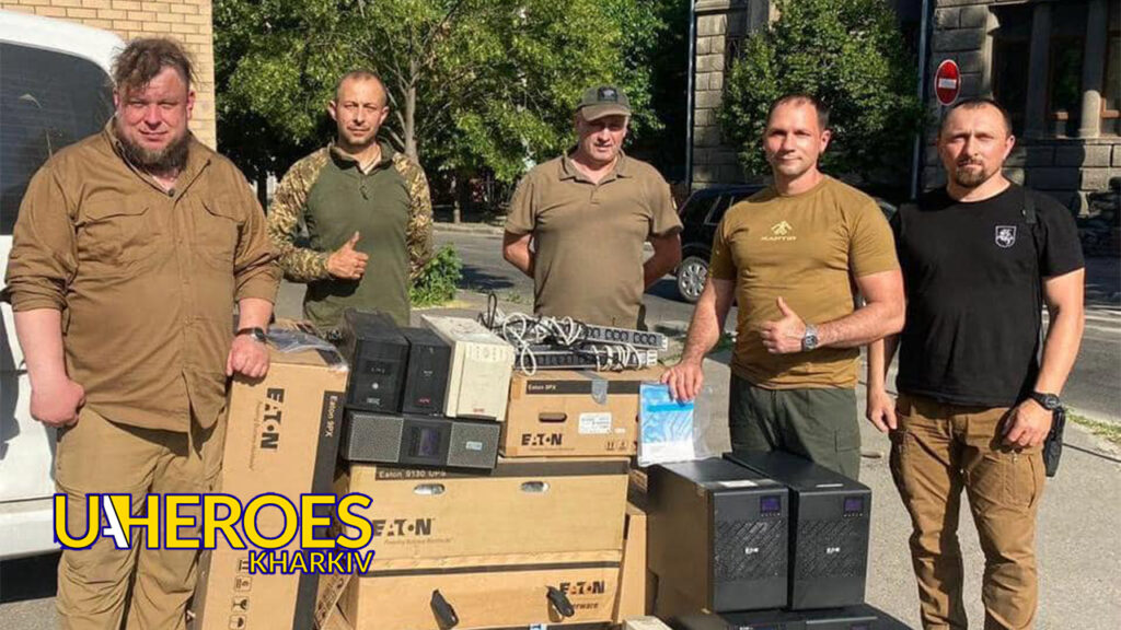 Волонтер Олег Абрамичев забезпечив штаб підрозділу Хартії обладнанням для безперебійного живлення серверів