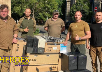 Волонтер Олег Абрамичев забезпечив штаб підрозділу Хартії обладнанням для безперебійного живлення серверів