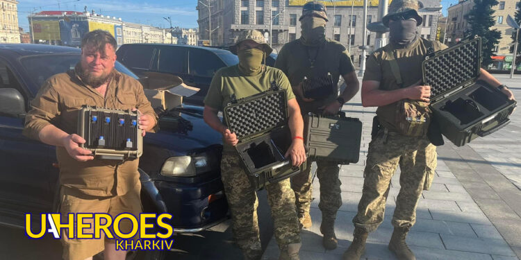 Підтримка від литовського народу: Олег Абрамичев доставив допомогу українським воїнам