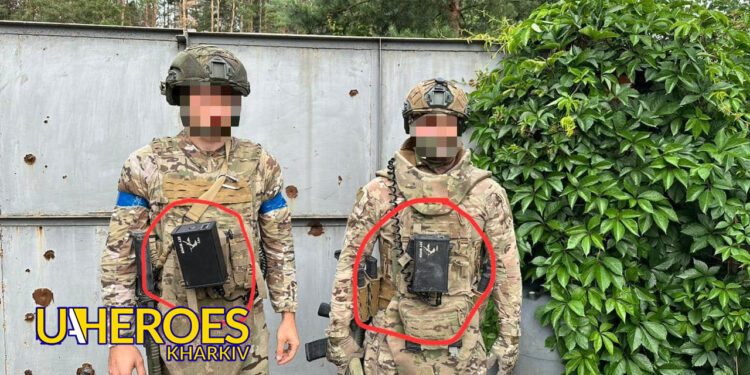 Волонтер Олег Абрамичев передав бійцям девайси для захисту від ворожих дронів