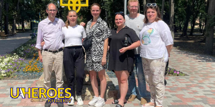 Спільні кроки до перемоги: волонтери з різних куточків України обмінюються досвідом у Сахновщині, - ГО “Дружини ветеранів” 