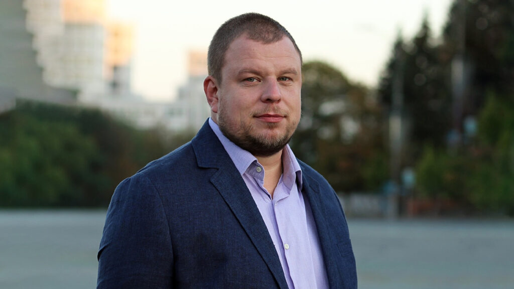 Олег Абрамичев | Волонтер