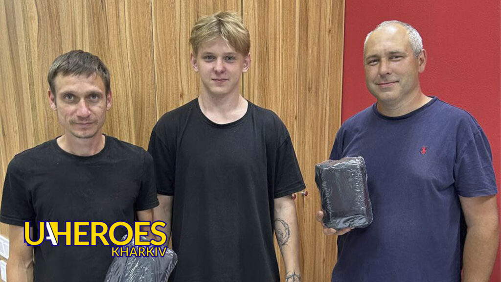 Аптечки для волонтерів: гуманітарна допомога від Координаційного гуманітарного центру, - БО “БФ “Гуманітарний хаб “Схід-Захід”