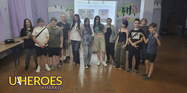 Фотозвіт з тренінгів з медіаграмотності у с.Бабаї, - ГО “Асоціація молодіжних лідерів України”