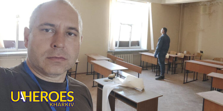 Наші волонтери разом з іншими організаціями продовжують допомагати з консервацією одного з корпусів університету імені Каразіна, - О “БФ “Гуманітарний хаб “Схід-Захід”