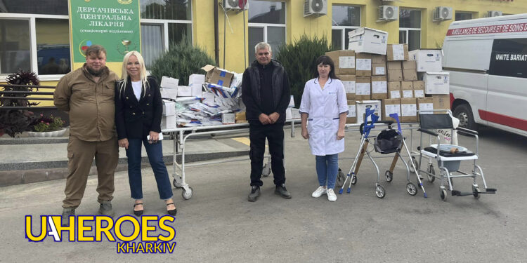 Волонтер Олег Абрамичев передав допомогу для Дергачівської лікарні