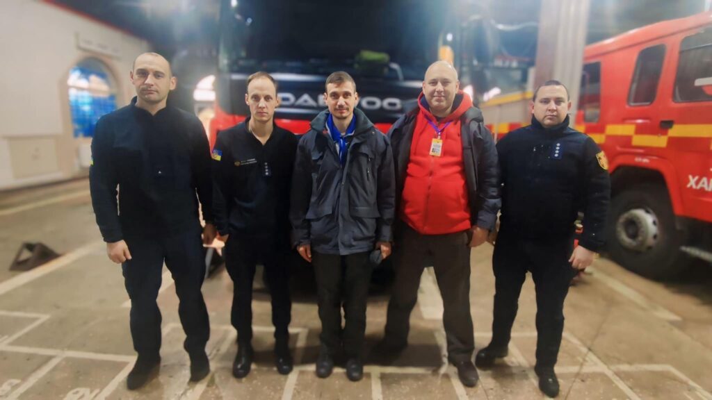 День Волонтера: співпраця з ДСНС для спільної перемоги, - БО “БФ “Гуманітарний хаб “Схід-Захід”