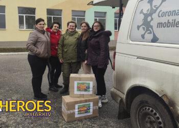 Спільними зусиллями до Перемоги: акції 'З Україною в серці!' та 'Подаруй тепло захиснику!', - Ганна Безверха | Волонтер