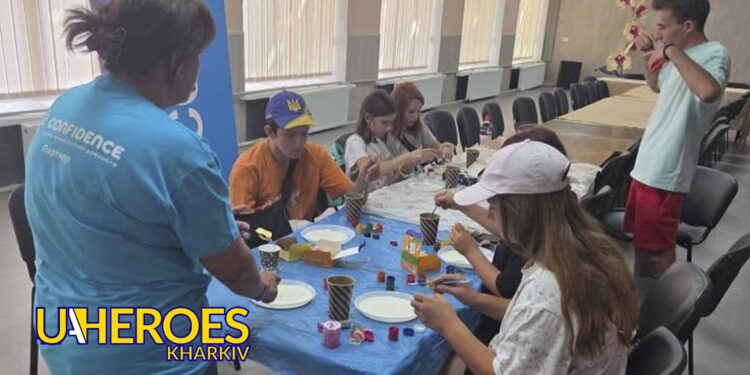 🎨 Арттерапія у Височанській громаді: «Танець фарб на воді» в техніці Ебру, - Молодіжний центр High Hub