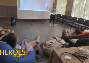 🧠 Простір для важливих тем: Табір "Дівчата рулять" провів заняття в Молодіжному центрі High Hub