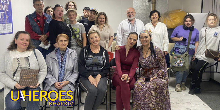 ✍️ "Симфонія війни": У Молодіжному центрі High Hub відбулася творча зустріч із Борисом Гриньовим