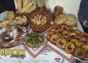 🍞 До Всесвітнього Дня Хліба Учні Ліцею "Дивосвіт" Передали Свіжу Випічку Воїнам ЗСУ, - Волонтерський центр допомоги "Люботин SOS"