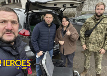💙 Команди ГО "Дружини ветеранів" передали сучасне електричне крісло для військовослужбовця 43 ОМБР