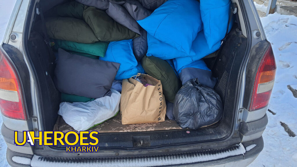 🧦 Турбота і тепло: шкарпетки, рукавиці та смаколики для фронту, - Волонтерський центр допомоги "Люботин SOS"