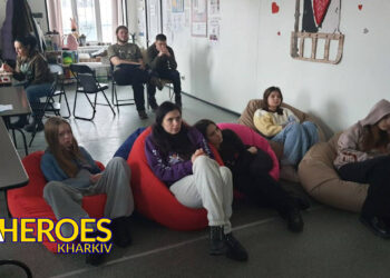 🧠 Підлітки разом із психологом обговорили емоції після перегляду мультфільму «Думками навиворіт», - Молодіжний центр High Hub