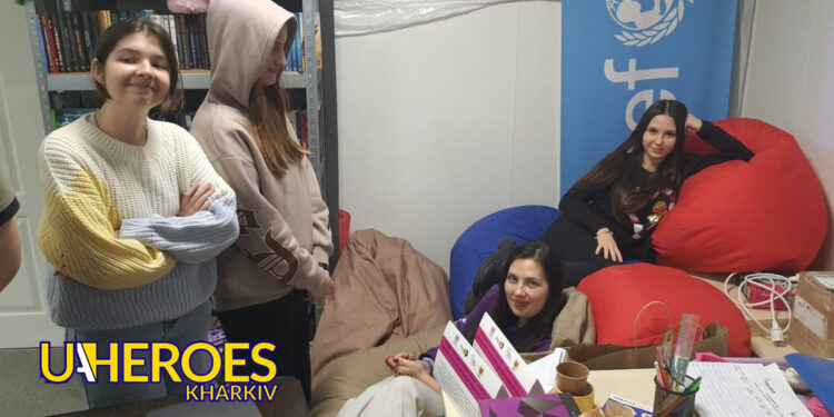 🧑‍🤝‍🧑 У Молодіжному центрі High Hub відбувся просвітницький захід з освіти в галузі прав людини