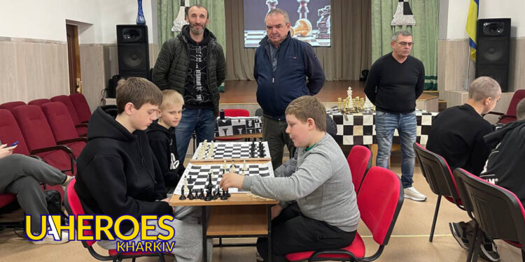 ♟ Шаховий турнір у Покотилівці: 28 юних гравців зійшлися в інтелектуальних двобоях. - Молодіжний центр High Hub