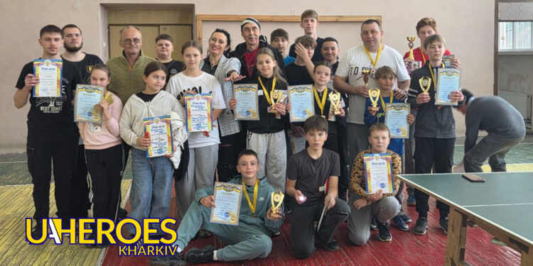🏆 Напружені матчі та яскраві фінали: у Бабаях відбувся турнір з настільного тенісу, - Молодіжний центр High Hub
